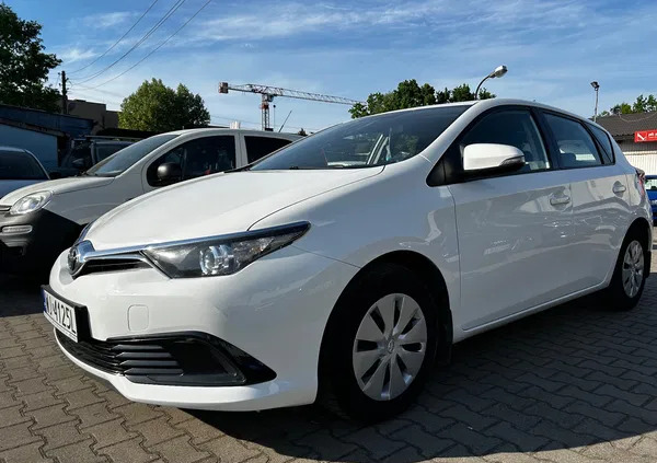 Toyota Auris cena 41900 przebieg: 192000, rok produkcji 2018 z Warszawa małe 121